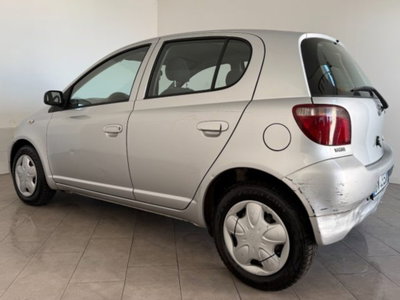 Toyota Yaris 16V cat 5 porte Sol (5)