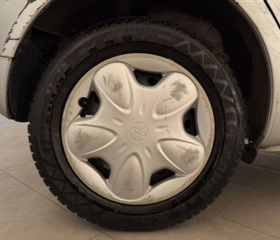Toyota Yaris 16V cat 5 porte Sol (8)
