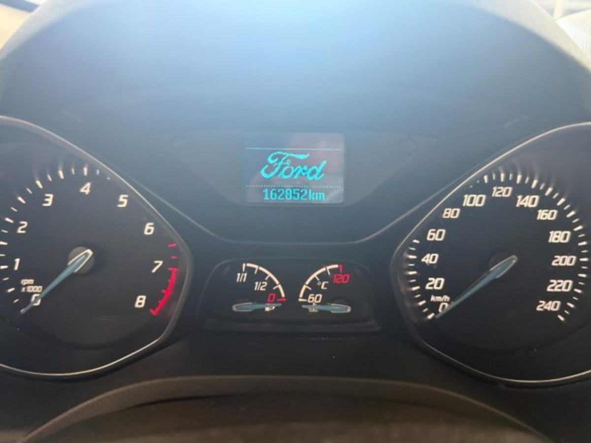 Ford C-Max 1.6 120CV GPL Titanium (10)