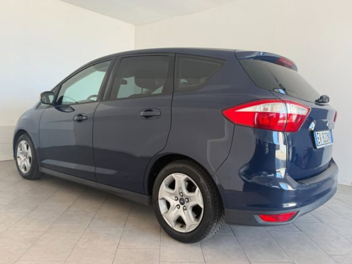 Ford C-Max 1.6 120CV GPL Titanium (5)