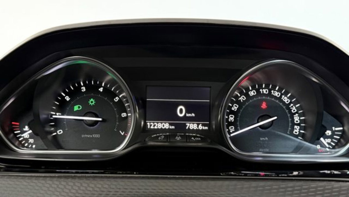 Peugeot 2008 82 Allure (15)