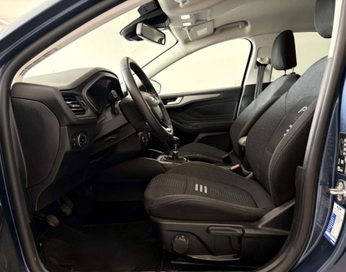 Ford Focus 1.0 EcoBoost Hybrid 125 CV Powershift 5p. Active X (20)