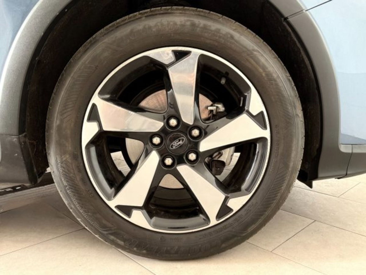 Ford Focus 1.0 EcoBoost Hybrid 125 CV Powershift 5p. Active X (8)