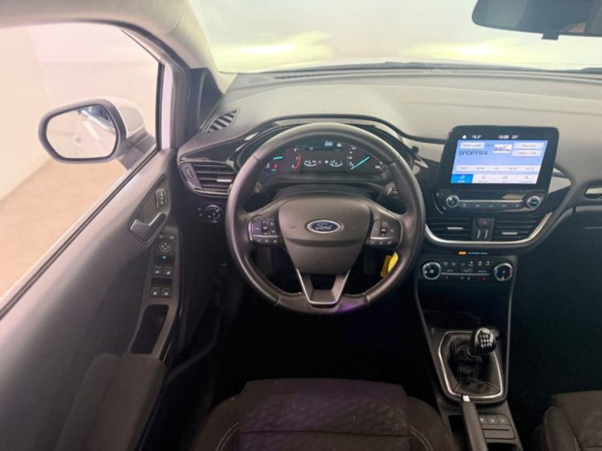 Ford Fiesta 1.0 Ecoboost Hybrid 125 CV 5 porte ST-Line X (13)