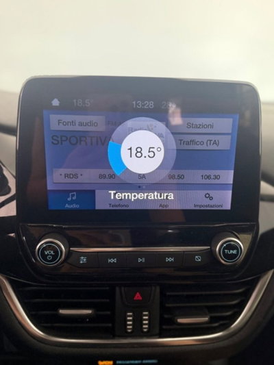 Ford Fiesta 1.0 Ecoboost Hybrid 125 CV 5 porte ST-Line X (18)