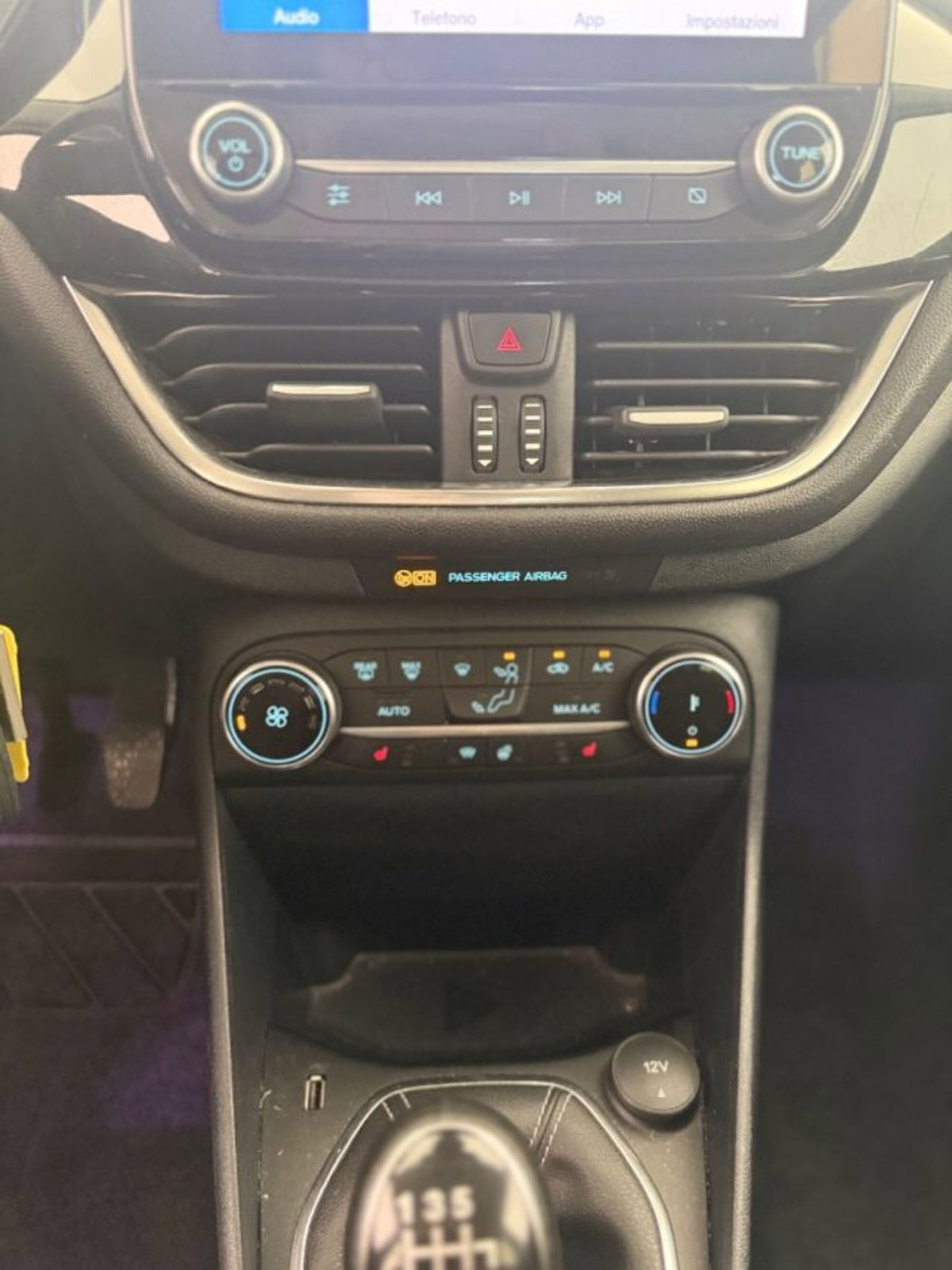 Ford Fiesta 1.0 Ecoboost Hybrid 125 CV 5 porte ST-Line X (20)