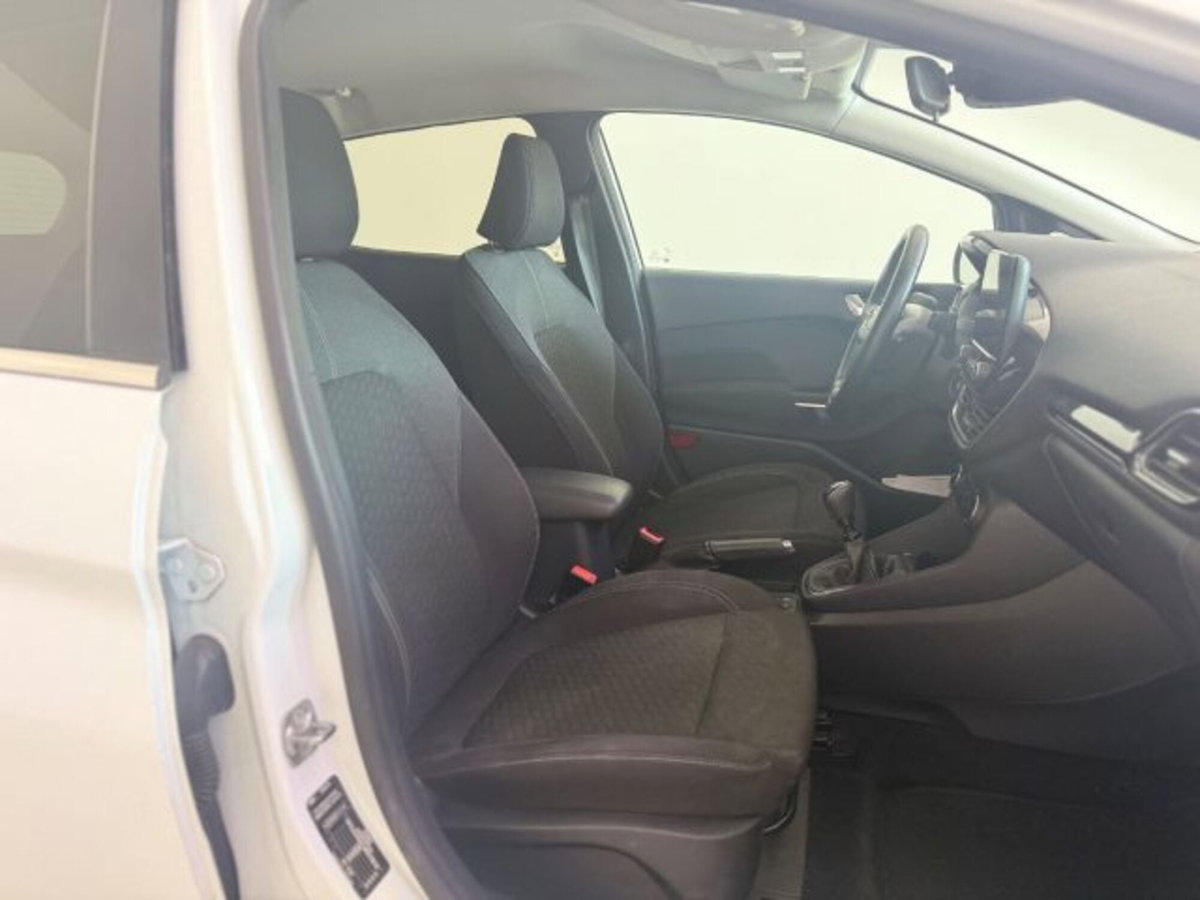 Ford Fiesta 1.0 Ecoboost Hybrid 125 CV 5 porte ST-Line X (9)
