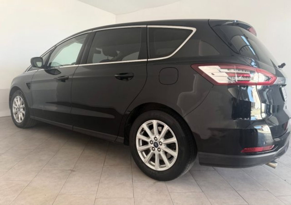 Ford S-Max 2.0 TDCi 150CV Start&Stop Powershift Vignale (5)