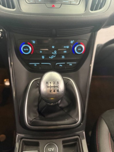 Ford Kuga 1.5 EcoBoost 120 CV S&S 2WD ST-Line (16)
