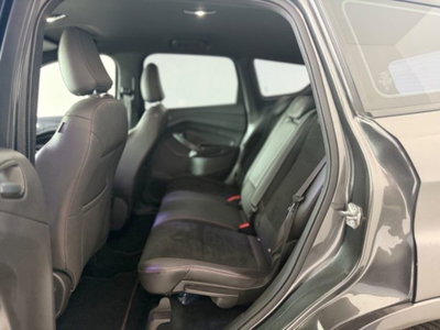 Ford Kuga 1.5 EcoBoost 120 CV S&S 2WD ST-Line (6)