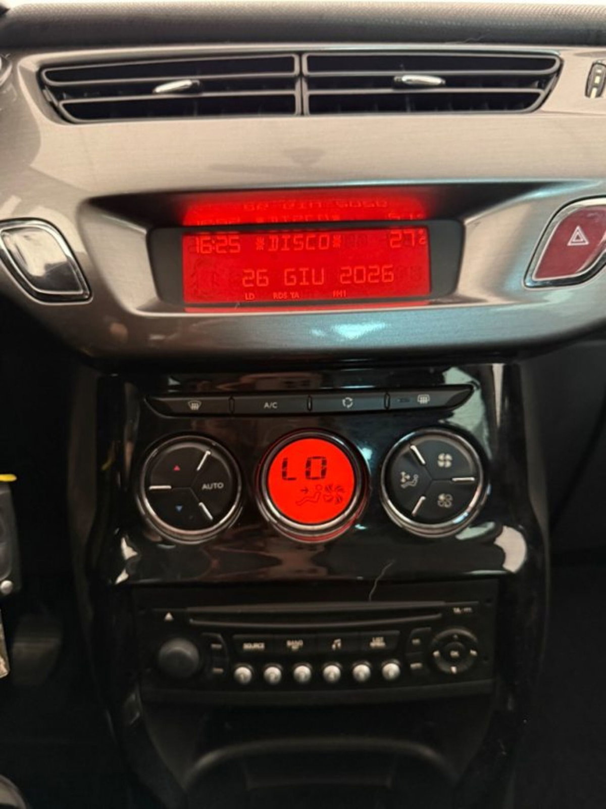 Citroen C3 1.6 e-HDi 90 airdream Exclusive (18)