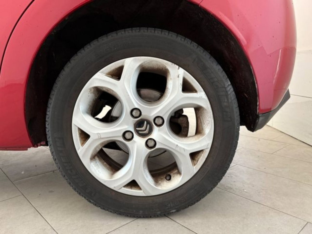 Citroen C3 1.6 e-HDi 90 airdream Exclusive (8)