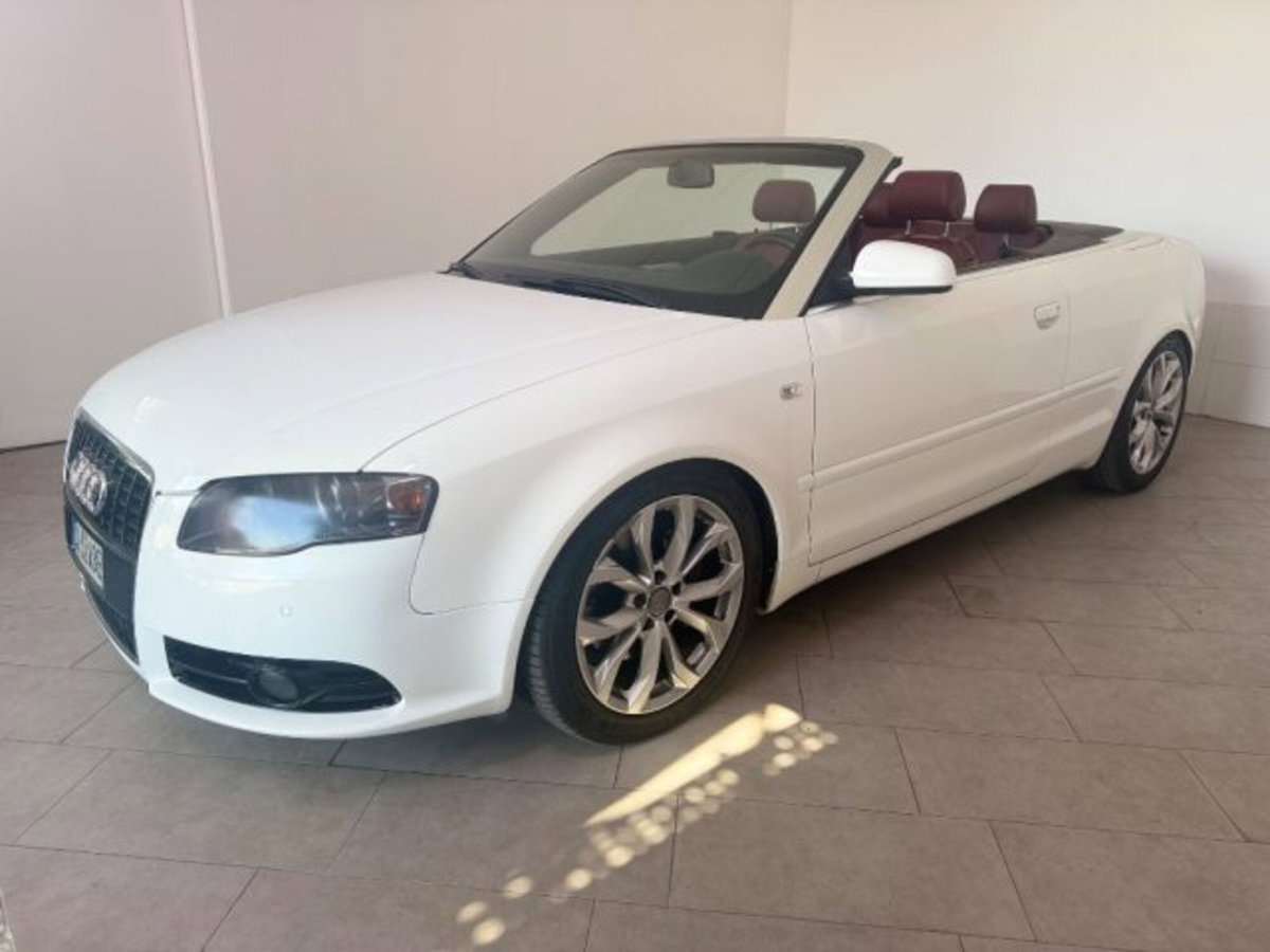 Audi A4 Cabrio Cabriolet 2.0 16V TFSI multitronic (3)