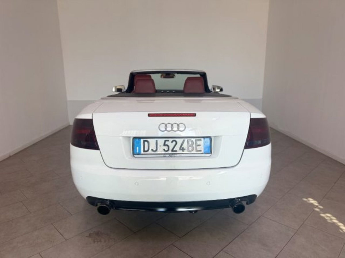 Audi A4 Cabrio Cabriolet 2.0 16V TFSI multitronic (6)