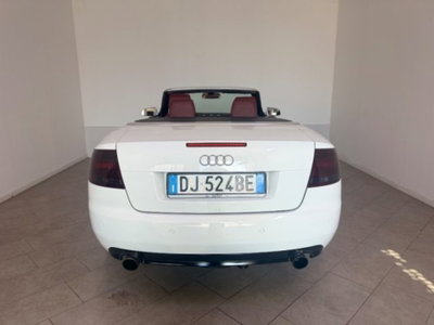 Audi A4 Cabrio Cabriolet 2.0 16V TFSI multitronic (6)