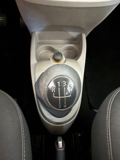 Renault Twingo 1.2 16V Initiale (16)