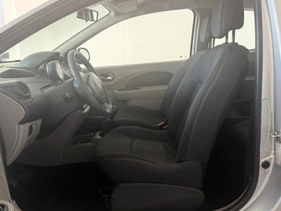 Renault Twingo 1.2 16V Initiale (4)
