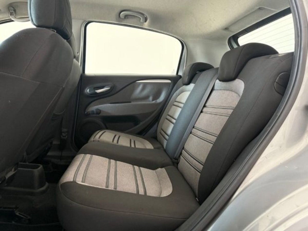 Fiat Punto Evo 1.3 Mjt 75 CV 5 porte Active (16)
