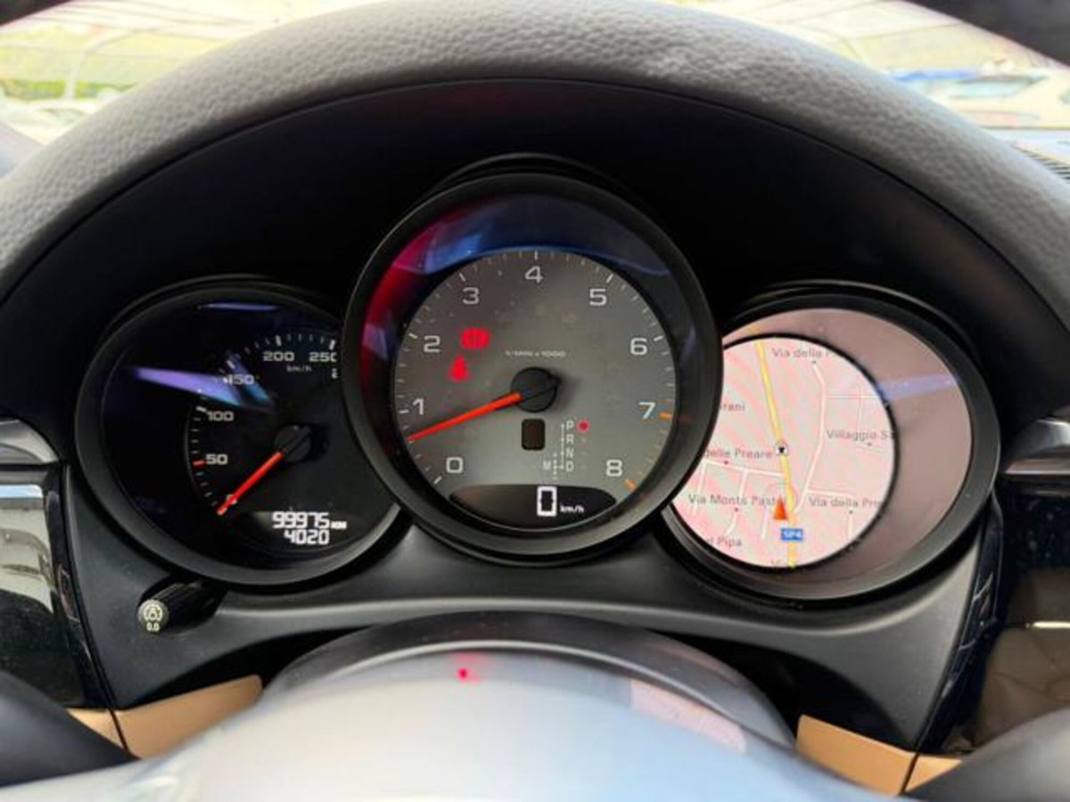 Porsche Macan S (9)