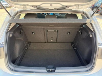 Volkswagen Golf Variant 1.0 eTSI EVO DSG Life (10)