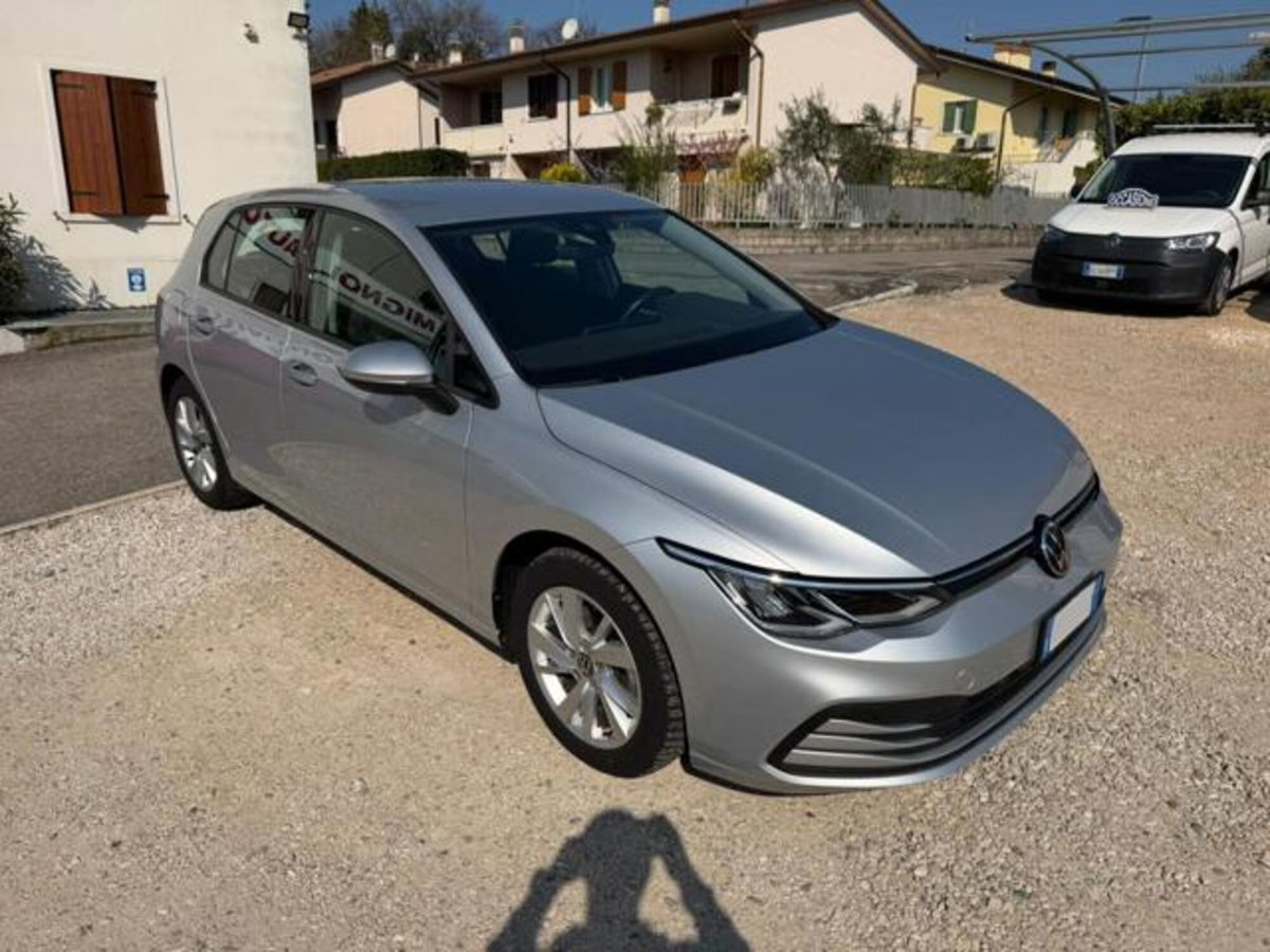 Volkswagen Golf Variant 1.0 eTSI EVO DSG Life (2)