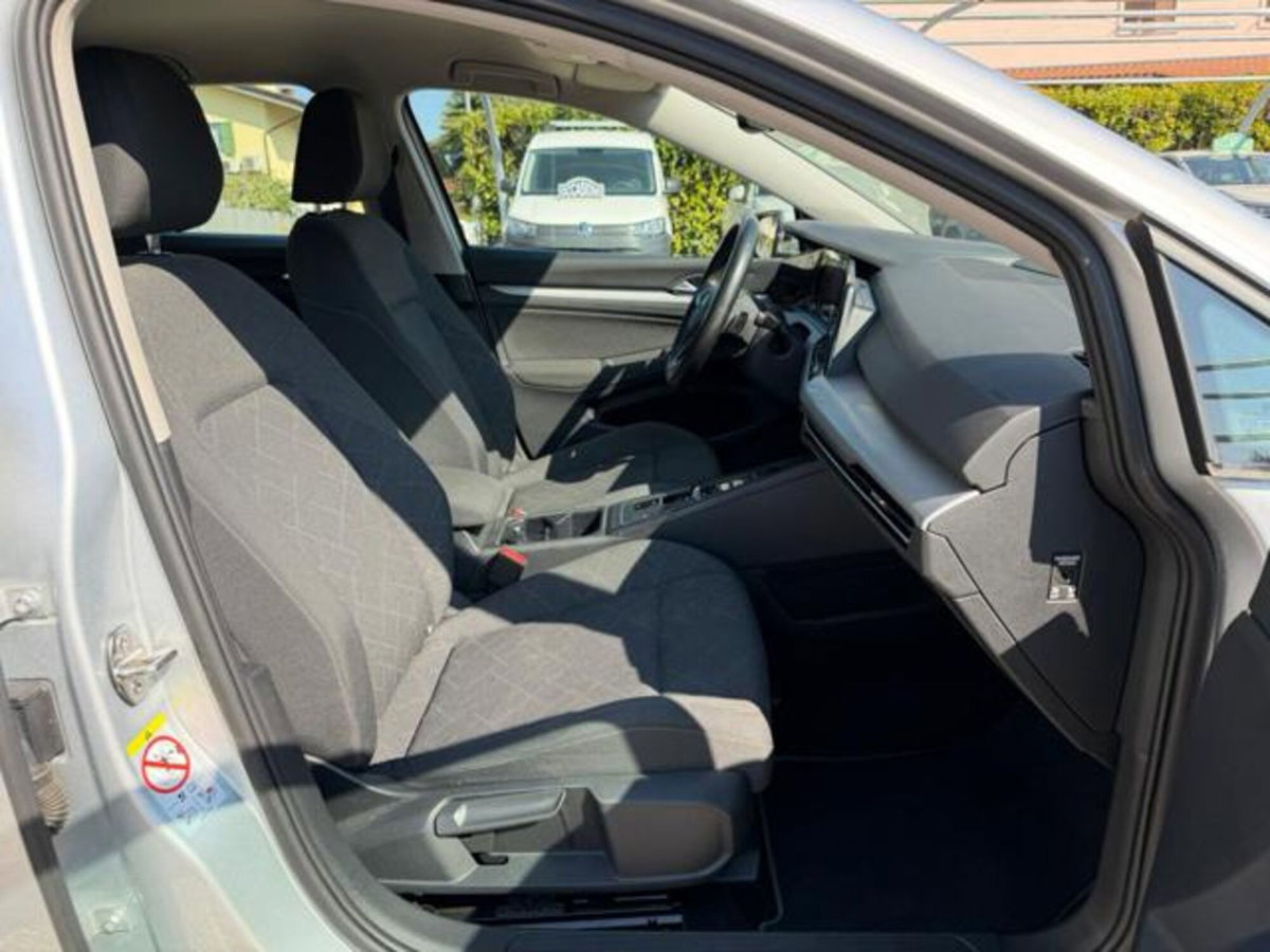 Volkswagen Golf Variant 1.0 eTSI EVO DSG Life (5)