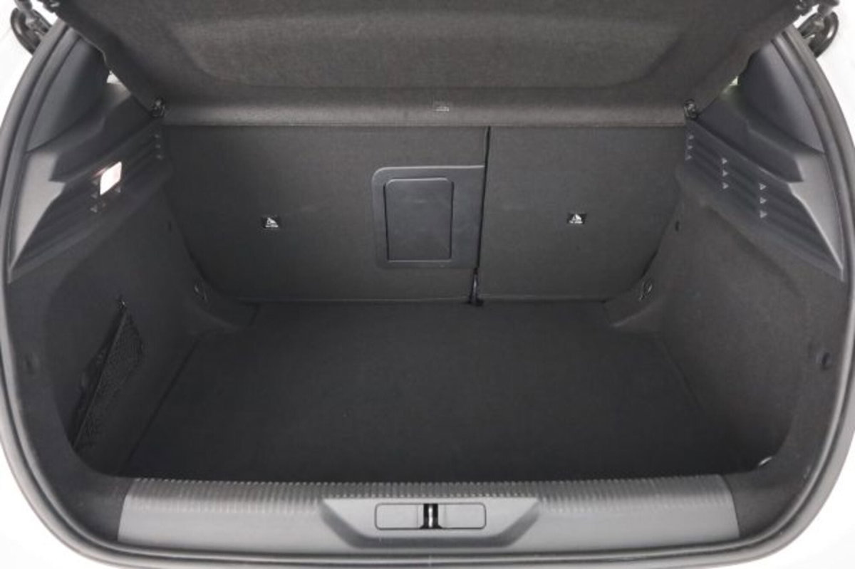 Peugeot 308 PureTech Turbo 130 S&S EAT8 Allure (6)