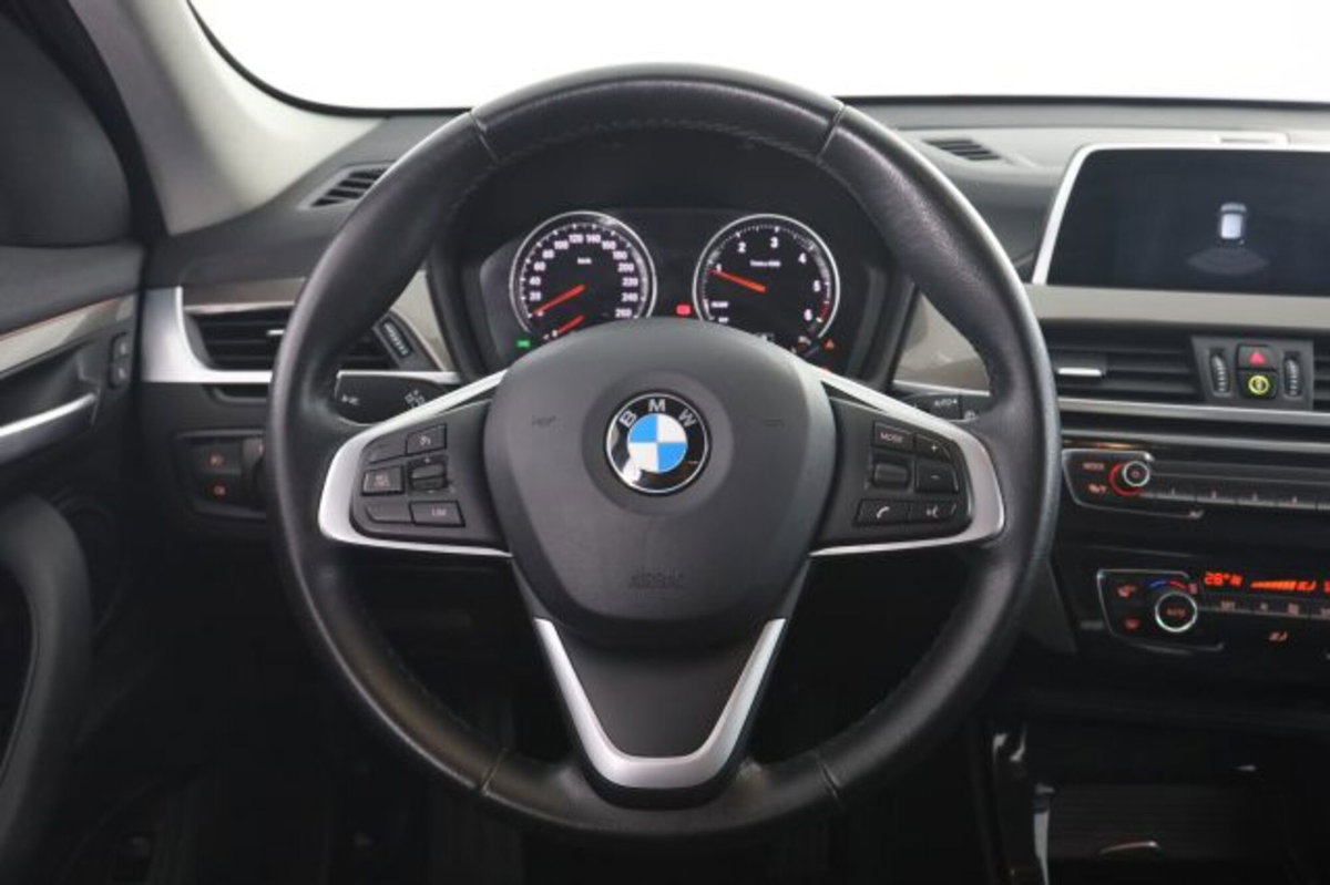 BMW X1 xDrive18d xLine Plus (5)