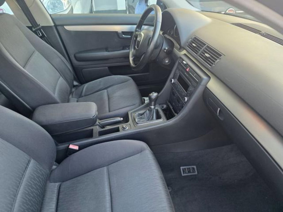 Audi A4 Avant 1.9 TDI (9)