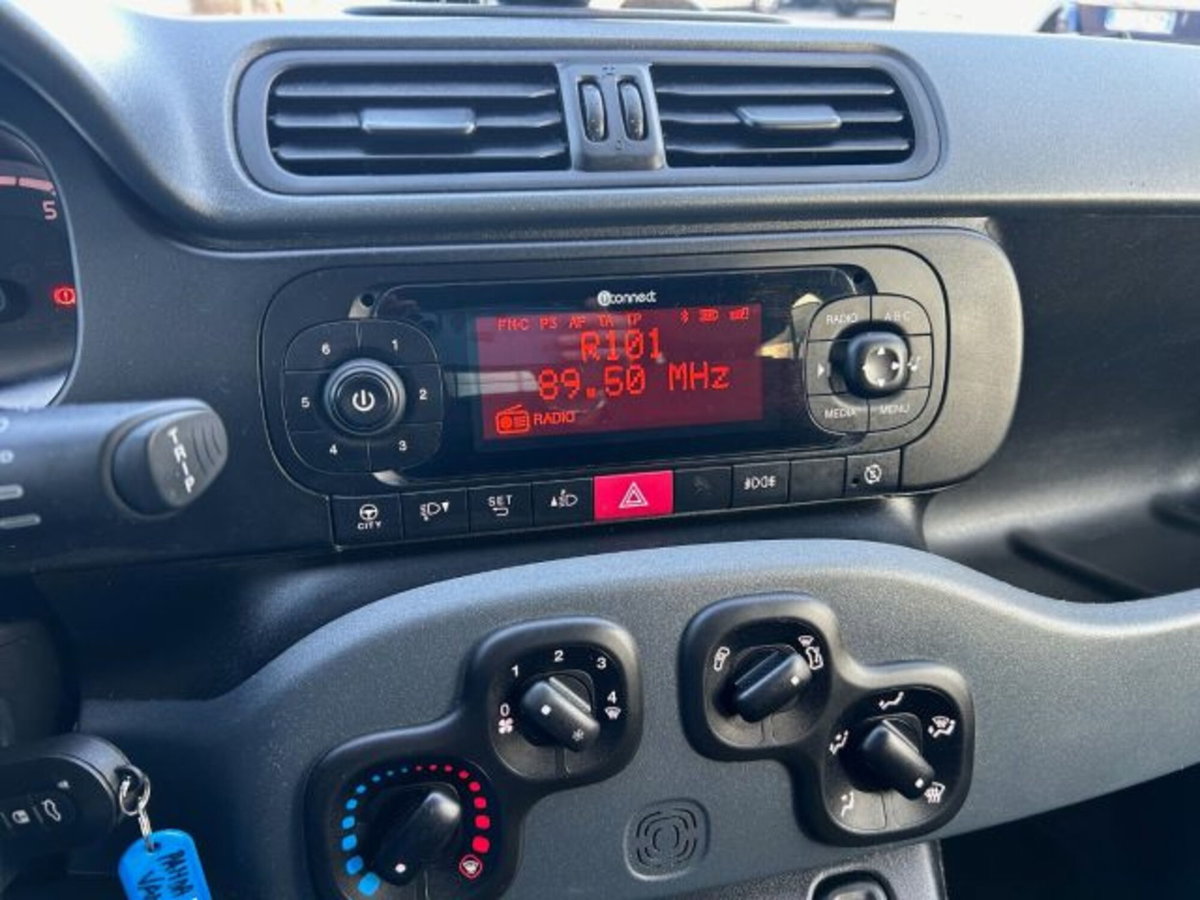 Fiat Panda 1.0 firefly hybrid s&s 70cv 5p.ti (12)