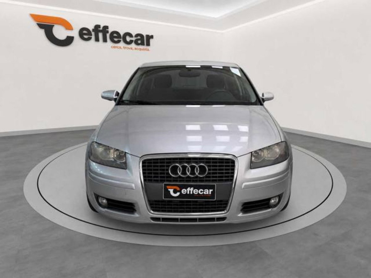 Audi A3 1.9 TDI Ambiente (2)