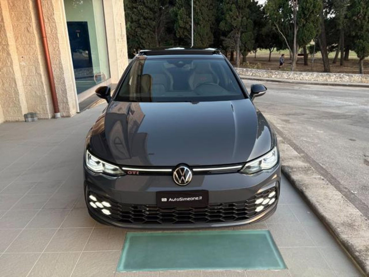 Volkswagen Golf 2.0 tsi GTI MT Ultimate 245cv (2)