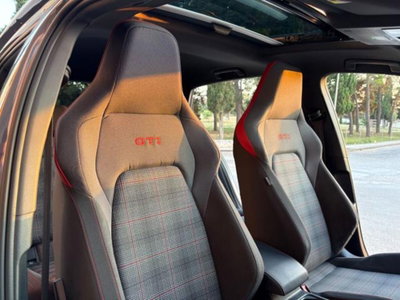 Volkswagen Golf 2.0 tsi GTI MT Ultimate 245cv (12)