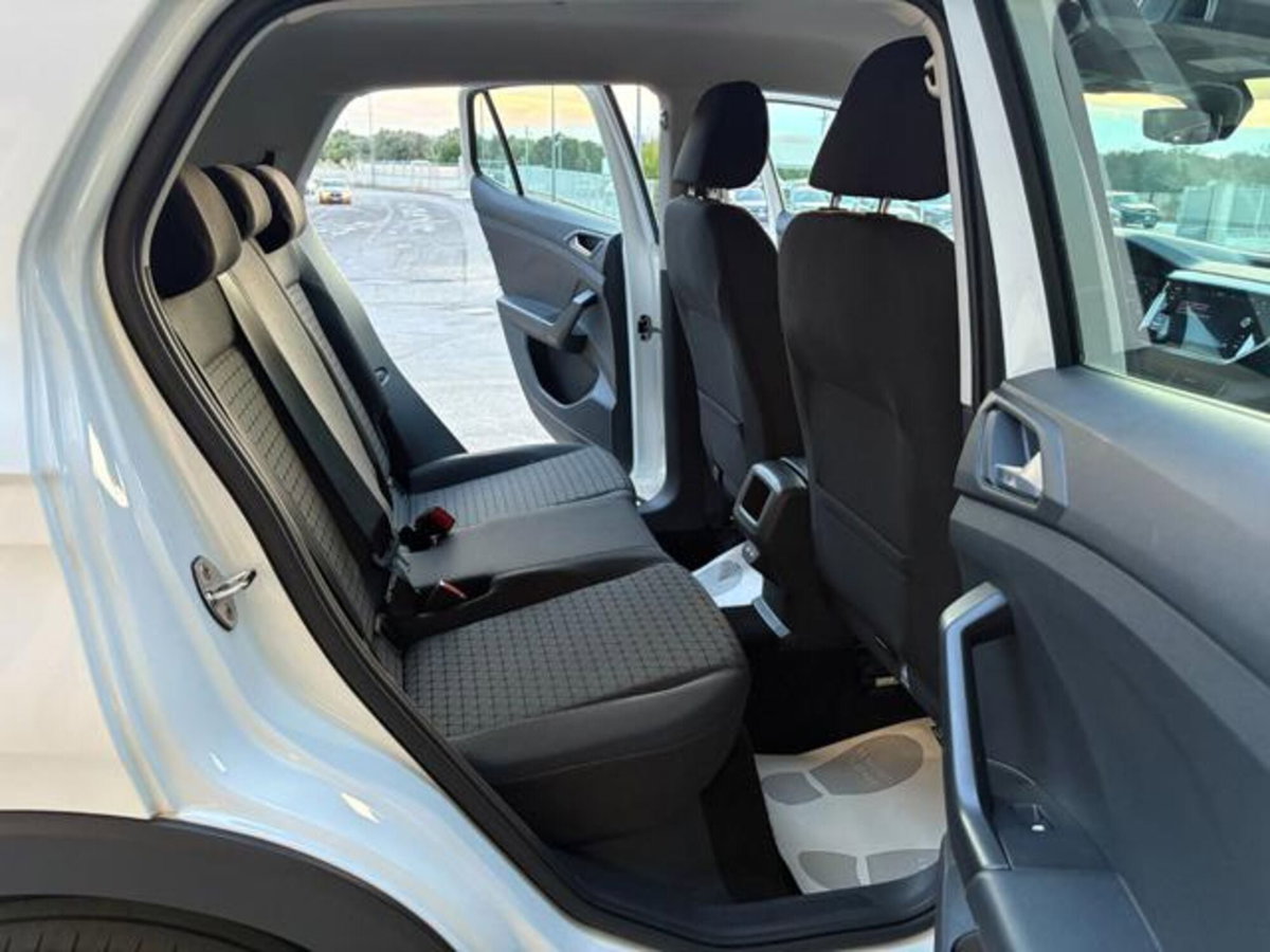 Volkswagen T-Cross 1.0 TSI Urban BMT (11)