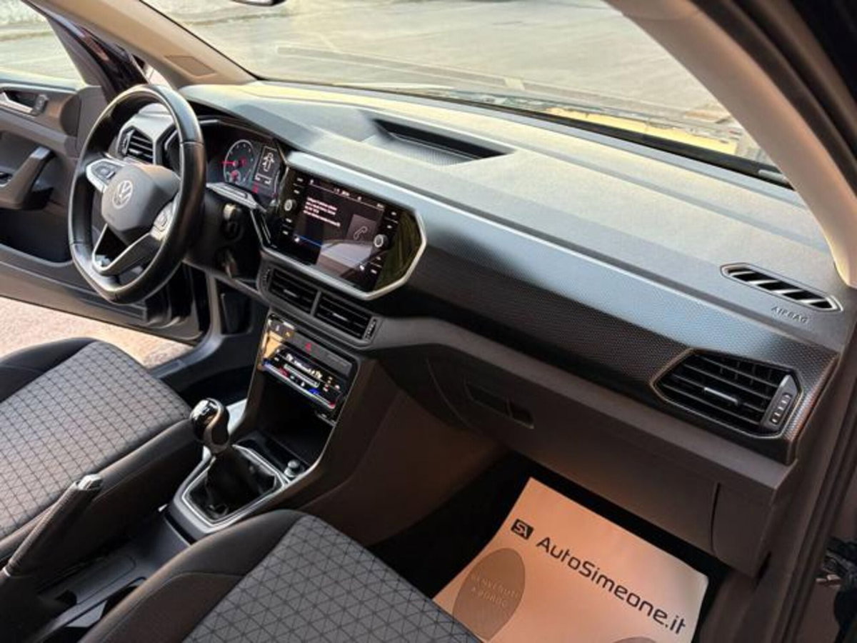Volkswagen T-Cross 1.0 TSI Urban BMT (14)