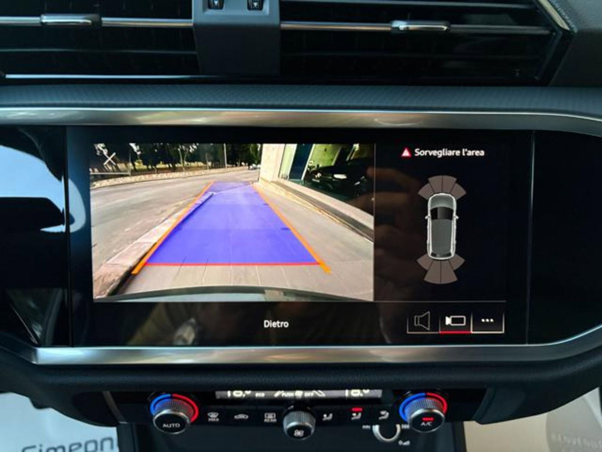 Audi Q3 35 TDI quattro S tronic Business (15)
