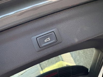 Audi Q3 35 TDI quattro S tronic Business (18)