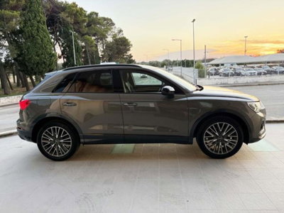 Audi Q3 35 TDI quattro S tronic Business (4)