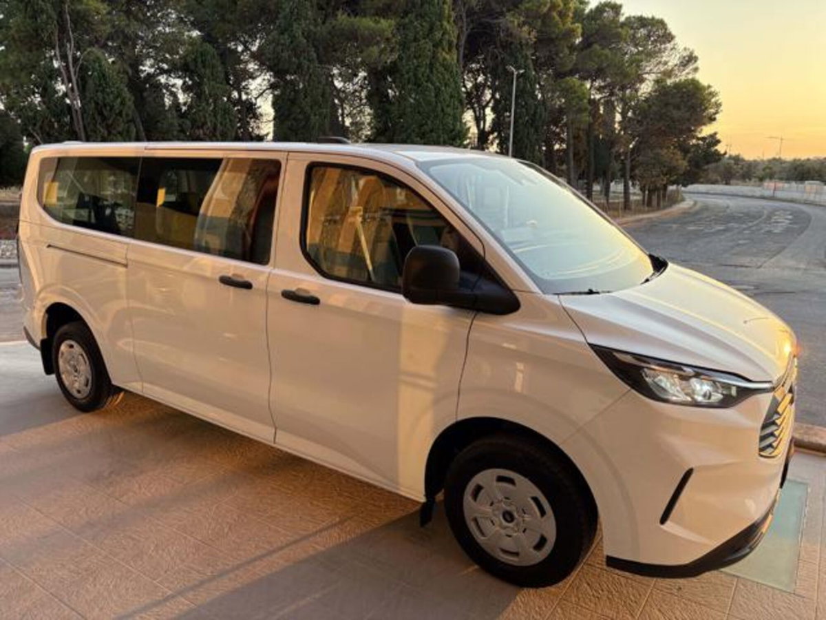 Ford Transit Custom Furgone 320 2.0 ecoblue 136cv Trend L1H1 A8 (3)