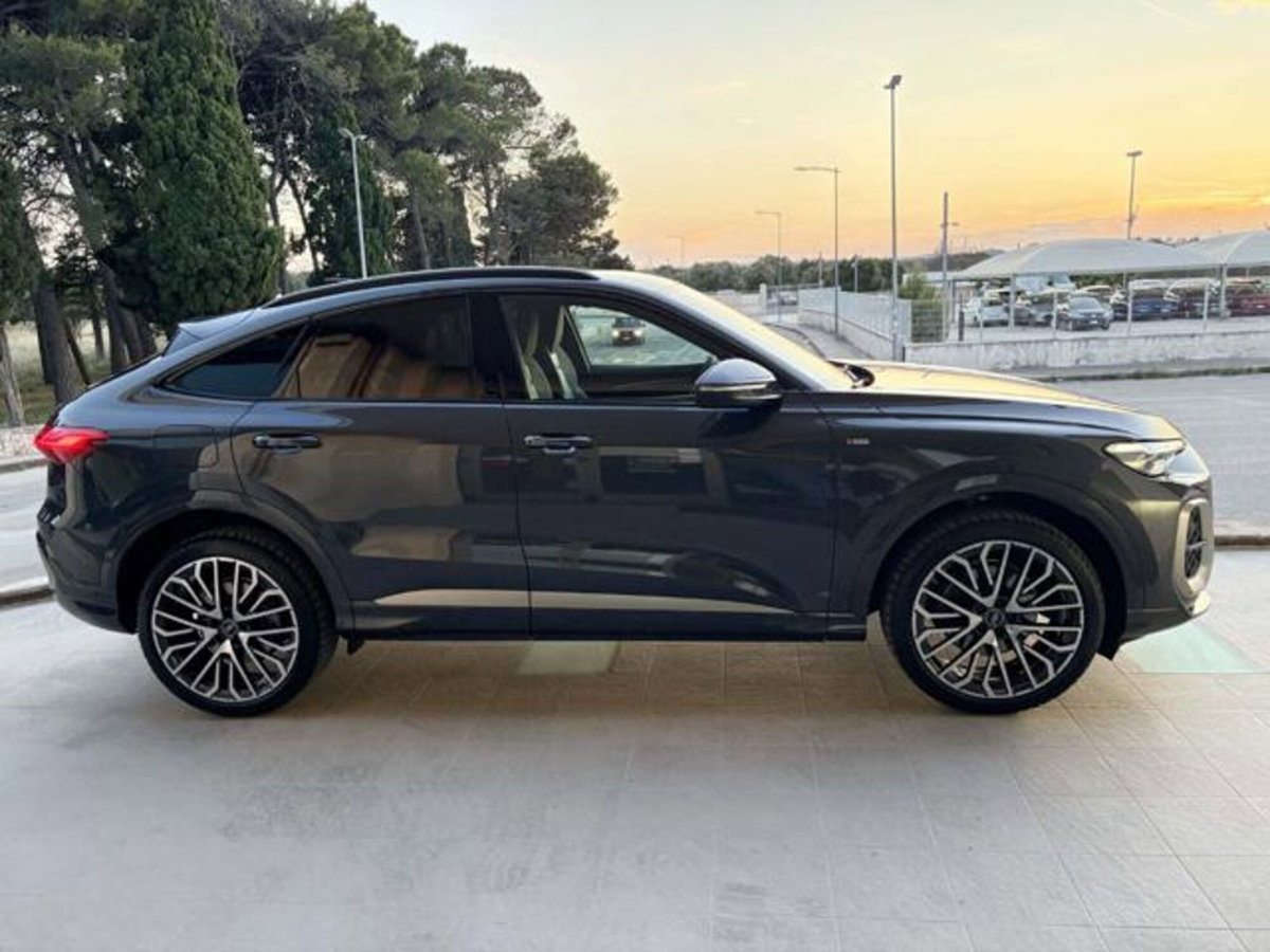 Audi Q5 Sportback 40 2.0 tfsi mhev 12V S line Plus quattro s-tronic (4)