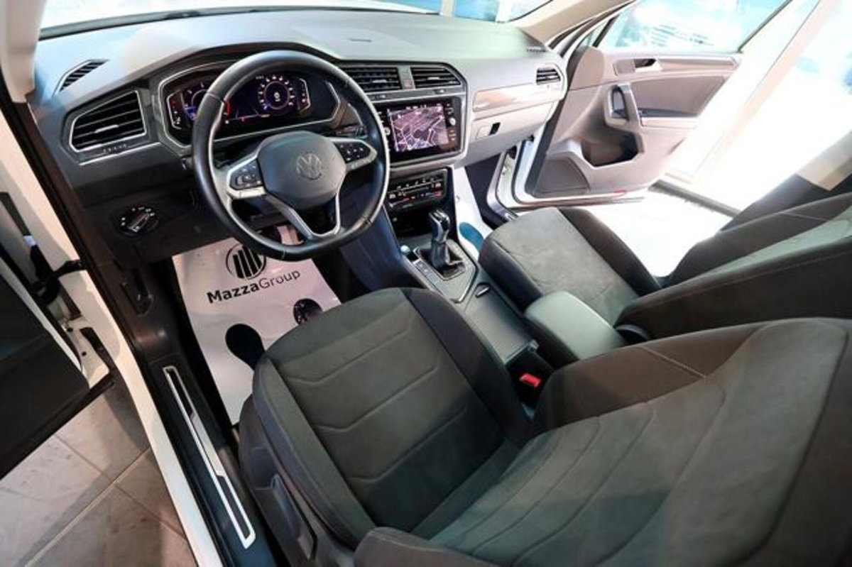 Volkswagen Tiguan 2.0 TDI 150 CV SCR DSG 4MOTION Elegance (14)
