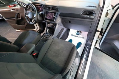 Volkswagen Tiguan 2.0 TDI 150 CV SCR DSG 4MOTION Elegance (16)