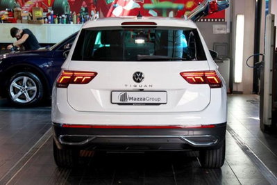Volkswagen Tiguan 2.0 TDI 150 CV SCR DSG 4MOTION Elegance (4)