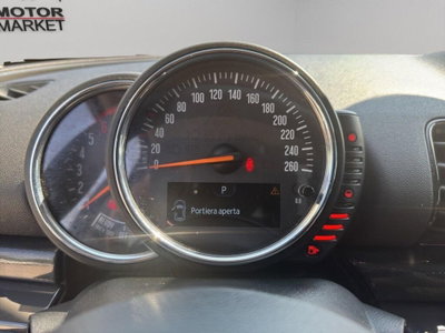 MINI Mini Clubman Clubman 2.0 Cooper D Essential auto (11)
