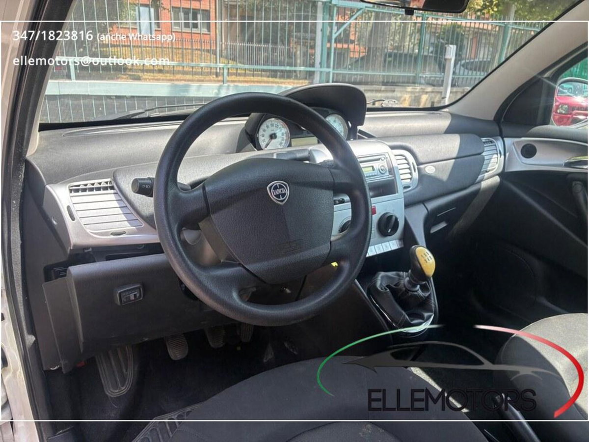 Lancia Ypsilon 1.4 Diva Ecochic GPL (11)