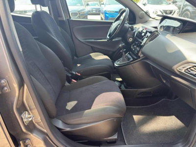 Lancia Ypsilon 1.2 69 CV 5 porte Elefantino (13)