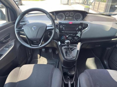 Lancia Ypsilon 1.2 69 CV 5 porte Elefantino (9)