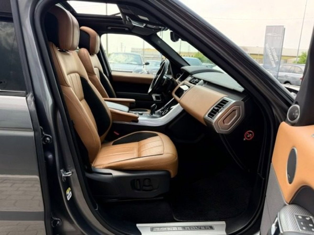 Land Rover Range Rover Sport 2.0 Si4 HSE (12)