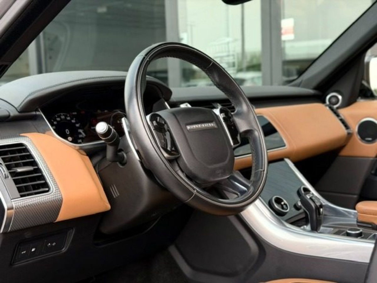 Land Rover Range Rover Sport 2.0 Si4 HSE (7)
