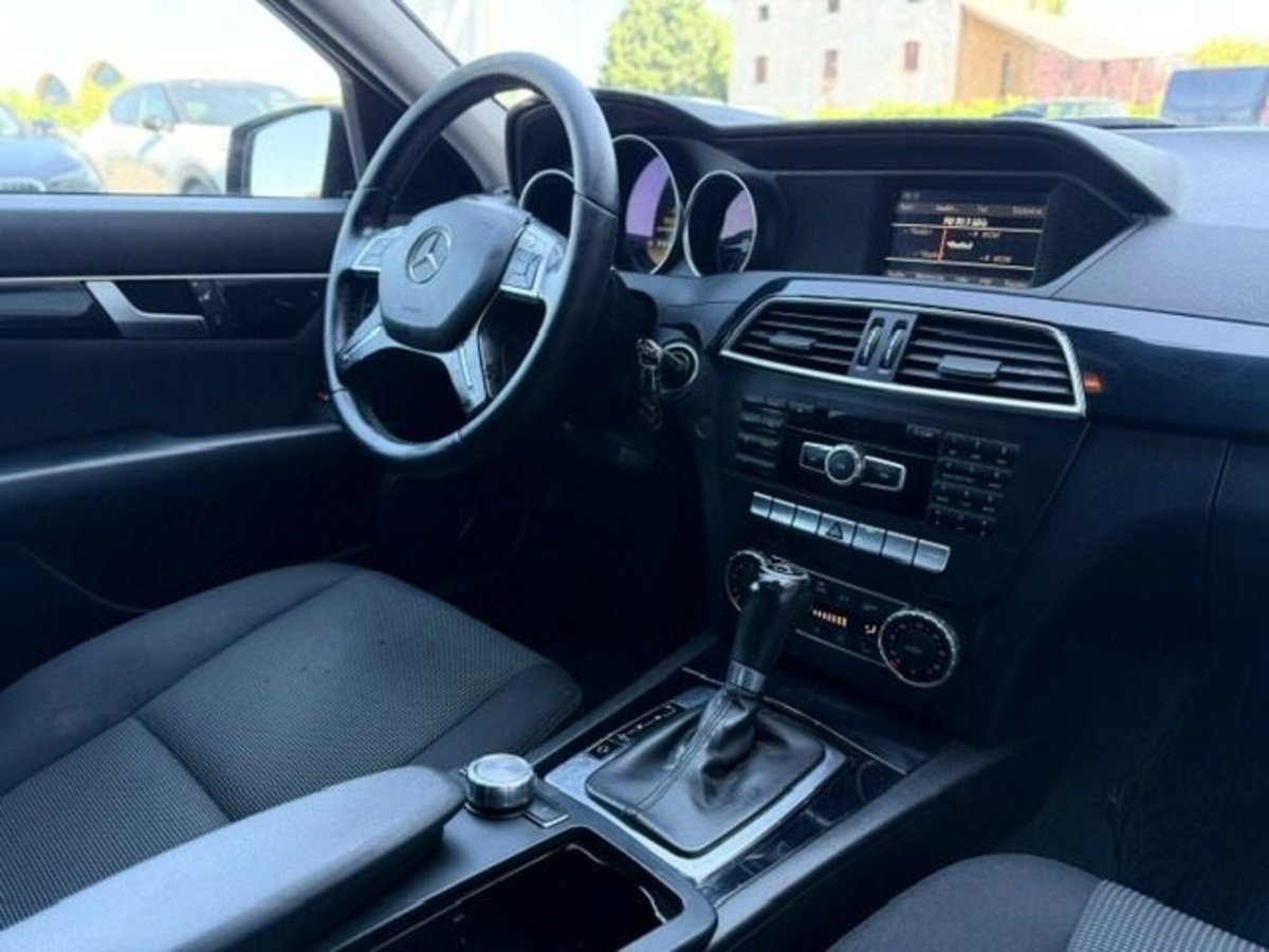 Mercedes-Benz Classe C Station Wagon 220 CDI BlueEFFICIENCY Executive (8)